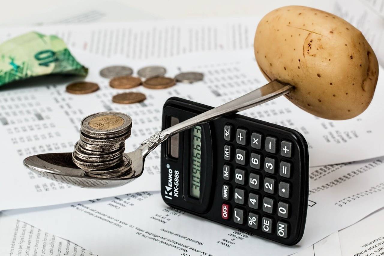 Restaurant fixed costs is the fixed expenses needed to run a business.