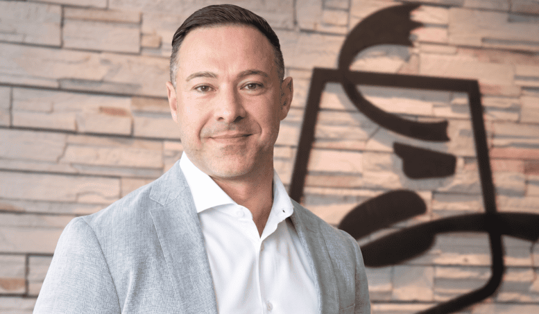 caribou-coffee-appoints-gene-komsky-as-cfo.png