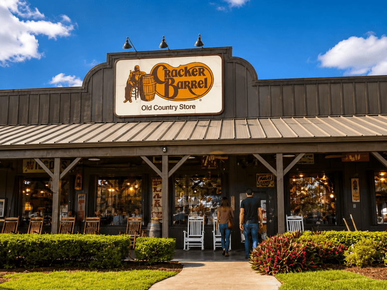 cracker-barrel-gains-confidence-in-its-turnaround.png