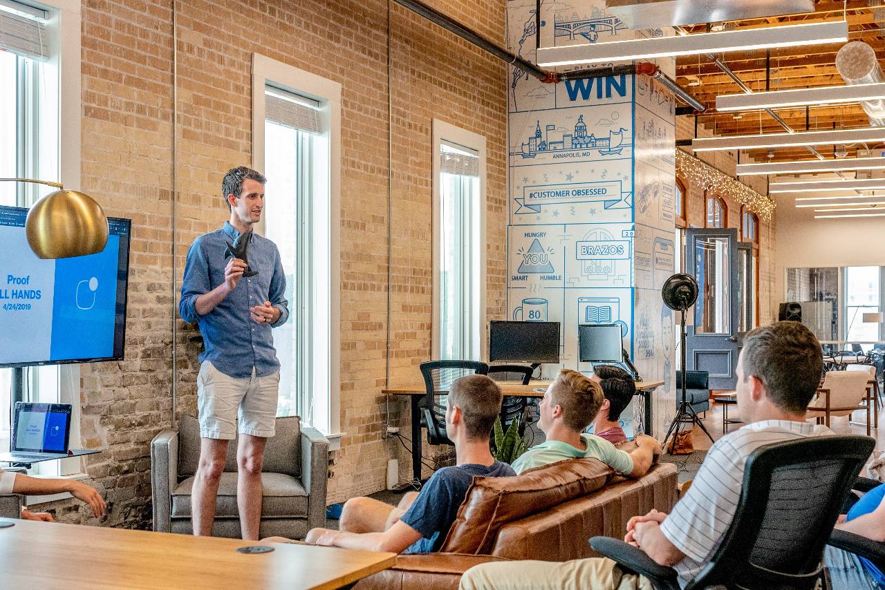 Businesses need to streamline operations and eliminate inefficiencies to achieve operational effectiveness. Here are the best practices to optimize business processes in an organization.