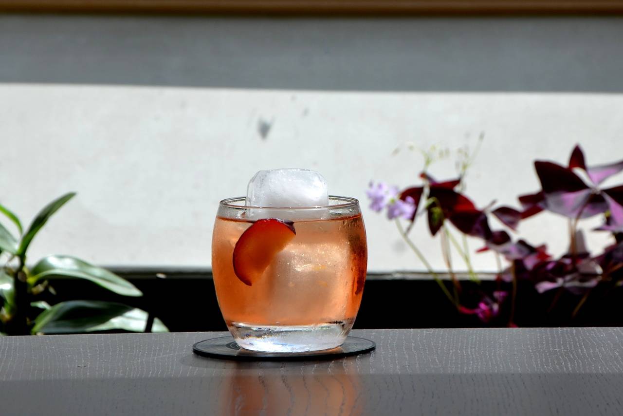 try-mixing-it-up-half-sized-negroni-1664367944-2087.png