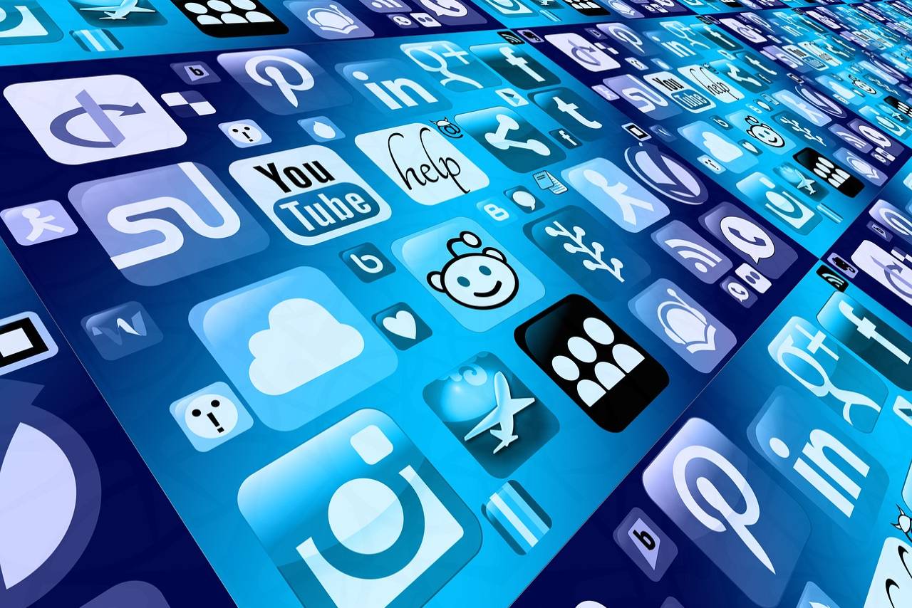 Mobile apps are the new business card. They provide your brand with instant recognition and awareness, which helps you communicate more effectively with your customers.