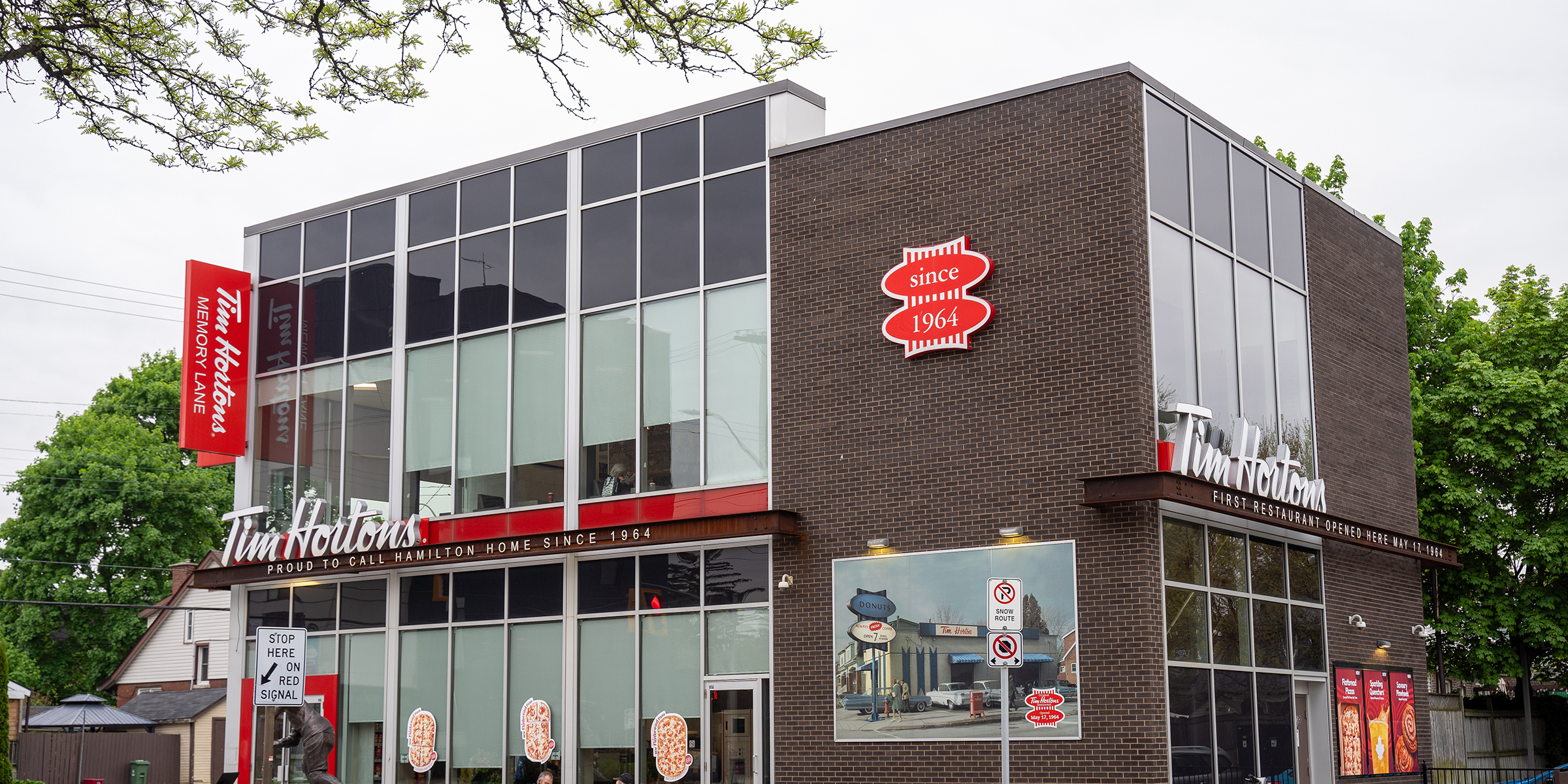 https://d3n2401vhvcfv5.cloudfront.net/_images/company/tim_hortons/exterior-1.jpg